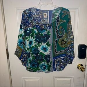 Anthropologie Elegant Floral Women's Blouse in Blue and Green